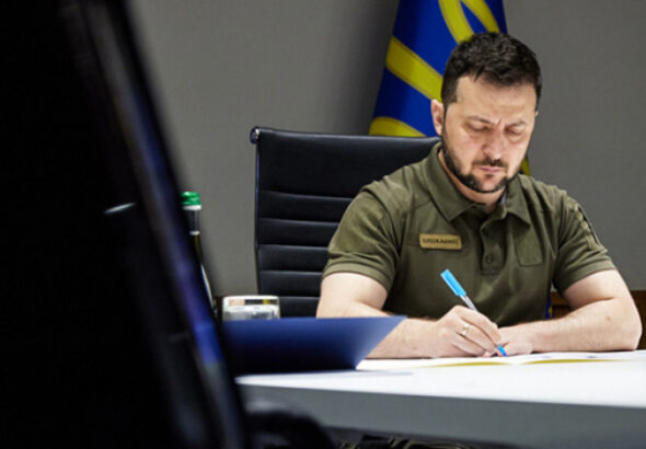 Зеленський ввів у дію рішення РНБО щодо забезпечення витрат на оборону