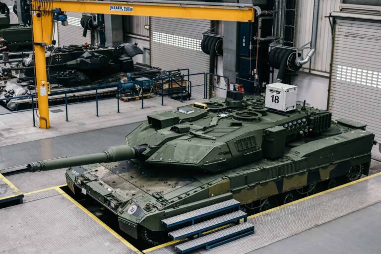 Литва хоче самостійно збирати замовлені Leopard 2A8