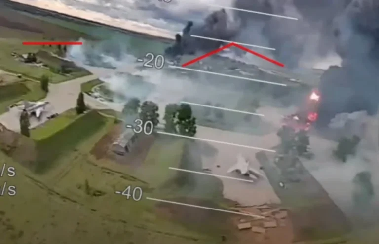 Ту-22М3 у прицілі: СБУ розкрила нові кадри знищення бомбардувальників