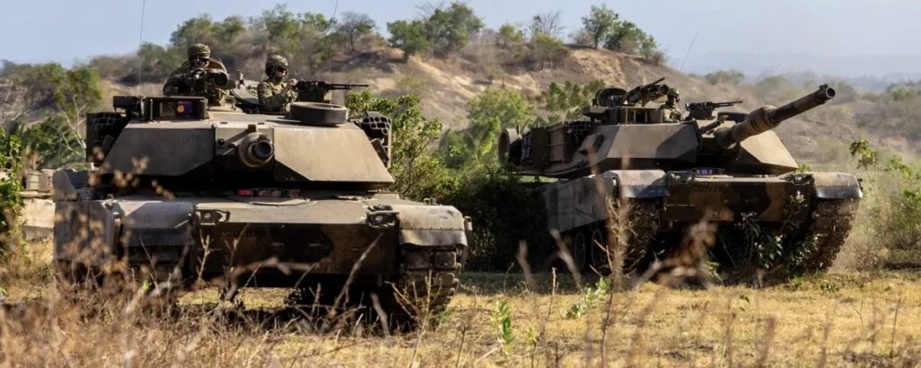 Австралійські Abrams'и нарешті вирушили до України