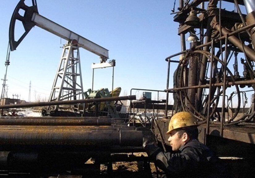 Нафтові доходи РФ впали на 30%