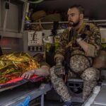 Міноборони розброньовує медиків, — вони критично потрібні в сухопутних військах