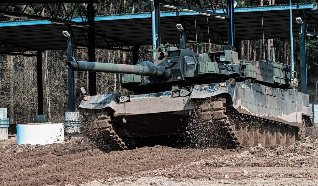 В Польщі роз’яснили як купуватимуть танки K2