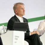 Голова Сбербанку оголосив фактичну зупинку економіки Росії